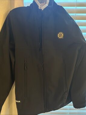 Reebok Men’s Black Fleece-lined Jacket with Boston Bruins Patch